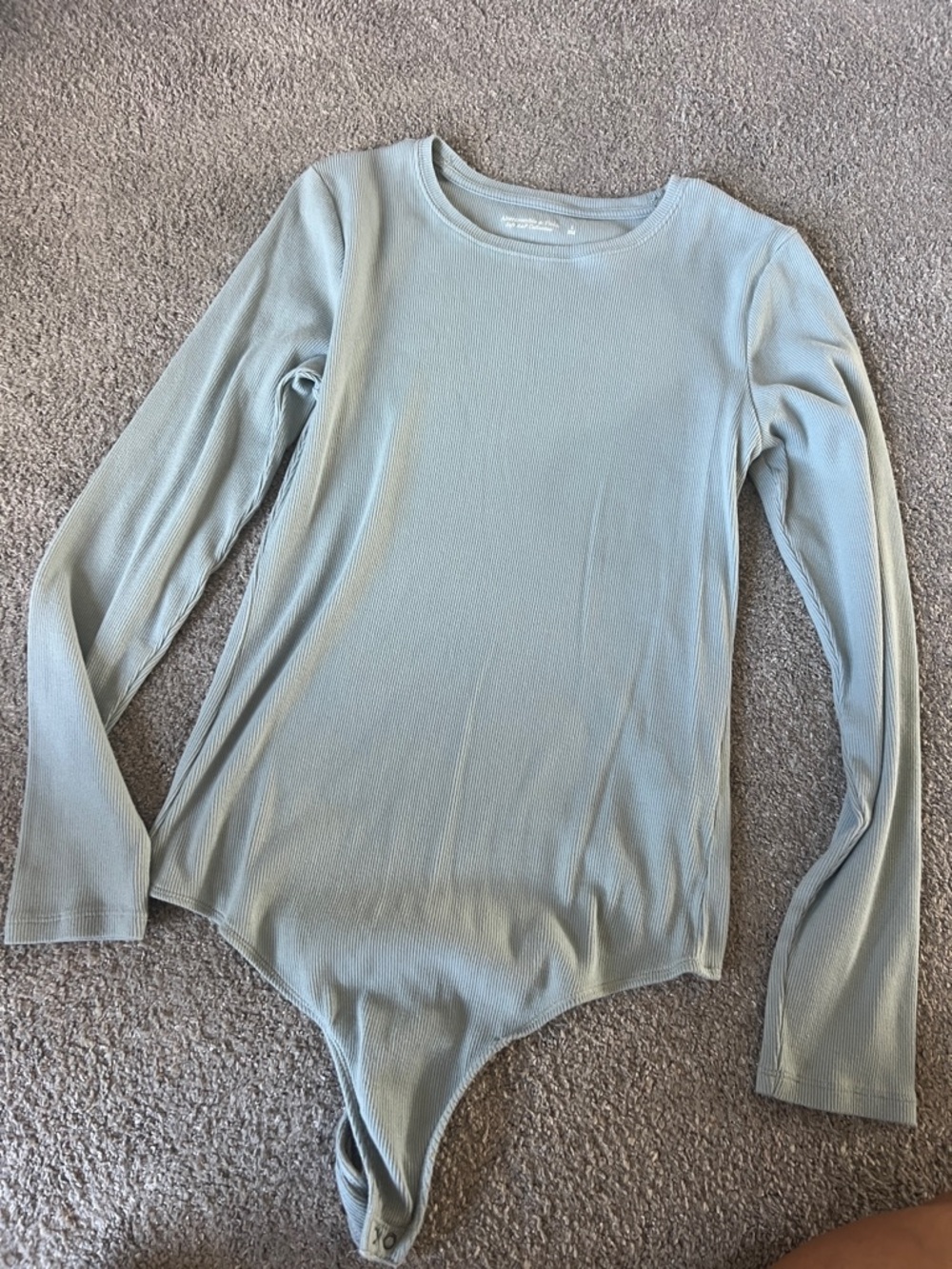 Abercrombie top bin 6